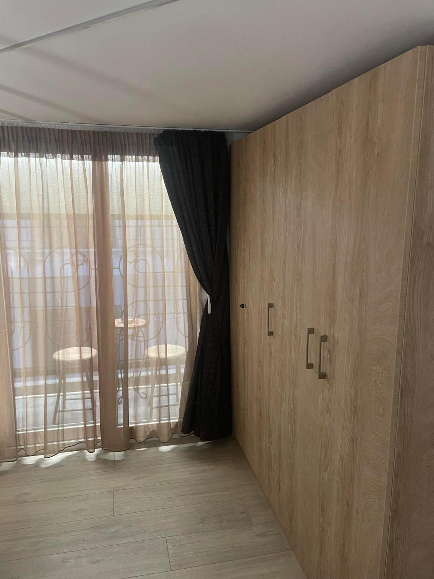 Trainstation Apartment In Thessaloniki Exterior photo